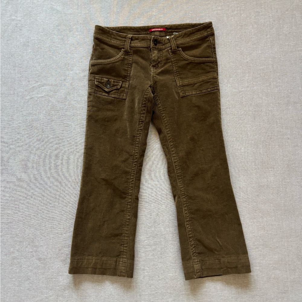 Union Bay vintage Y2K brown cropped corduroys.